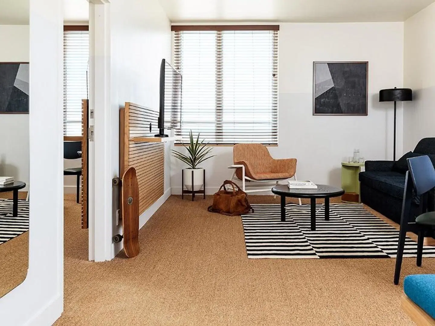 Hotel June ROOM_EXAMPLE