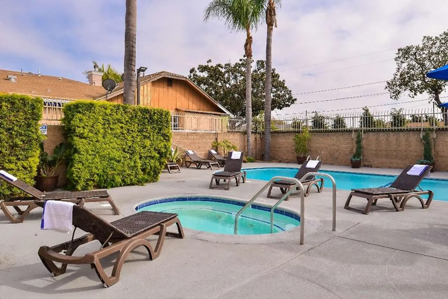 Best Western Airpark Hotel - LAX OUTDOOR_POOL