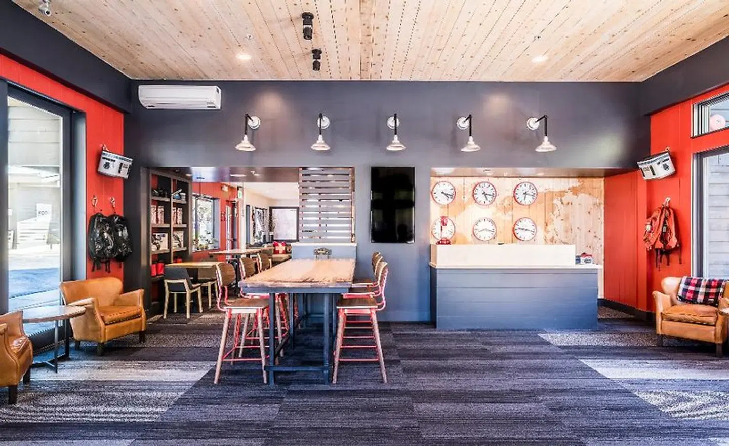 Mountain Modern Motel Bar