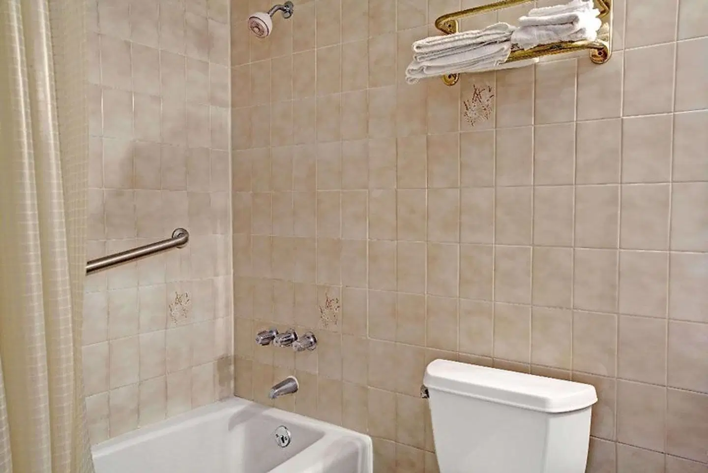 Super 8 by Wyndham, Jamaica North Conduit Badezimmer