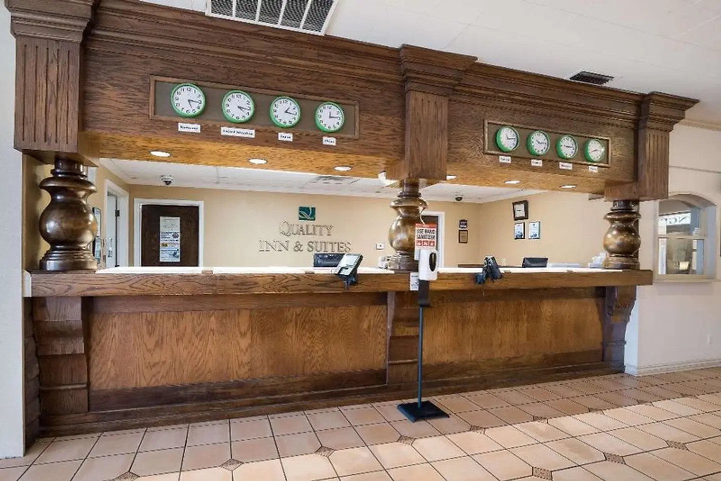 Quality Inn & Suites Lake Havasu City LOUNGE_LOBBY