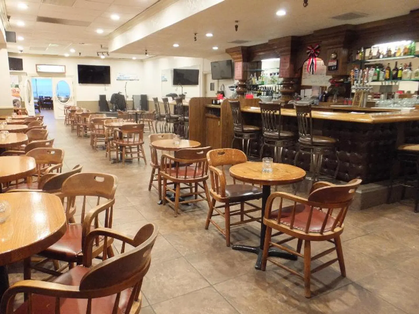 Quality Inn & Suites Lake Havasu City Bar