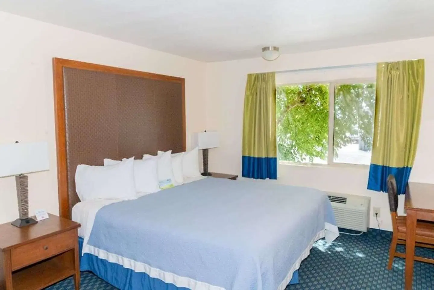 Days Inn by Wyndham Lake Havasu ROOM_EXAMPLE