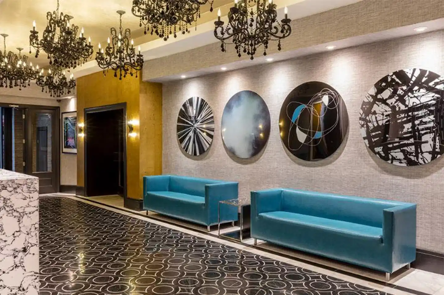 Square Hotel in Times Square Sport und Entertainment