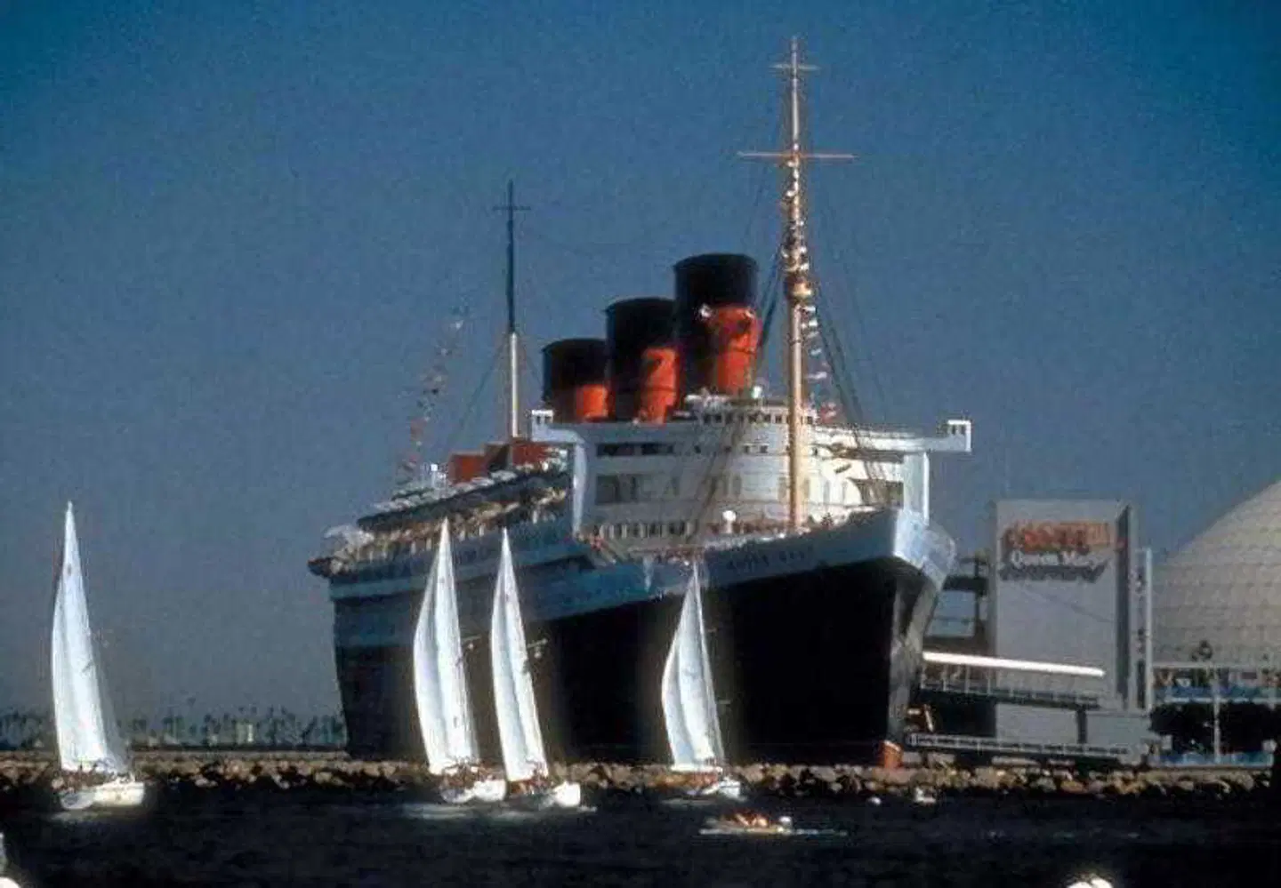 SpringHill Suites by Marriott Los Angeles LAX/Manhattan Beach EXTERIOR