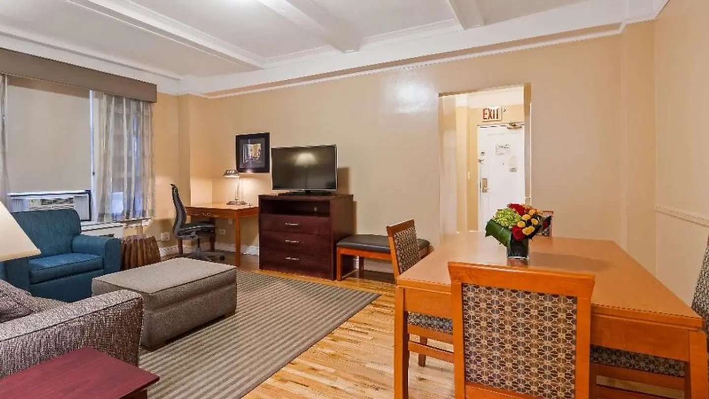 Best Western Plus Hospitality House Suites LOUNGE_LOBBY