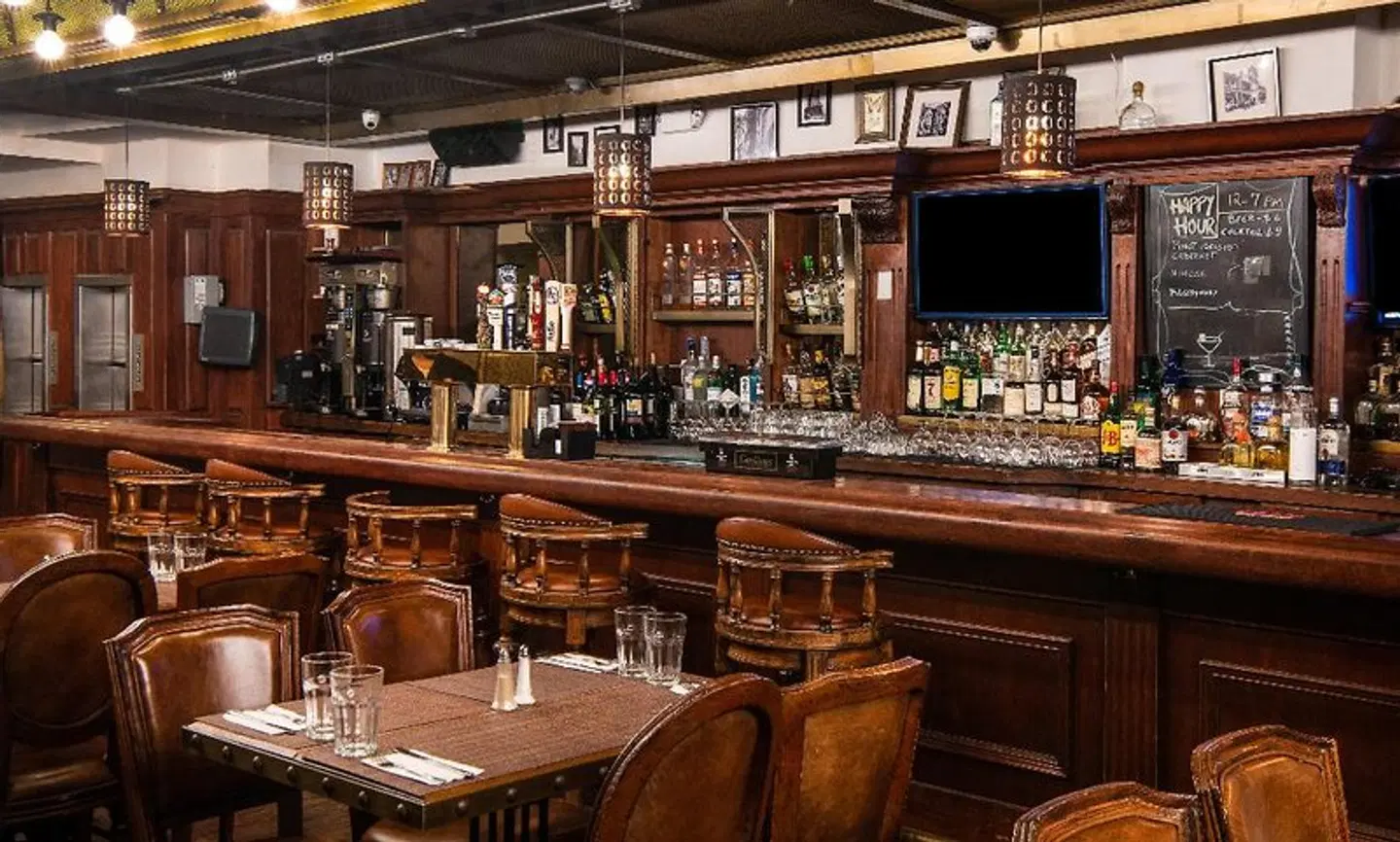 Holiday Inn Manhattan - Financial District Bar