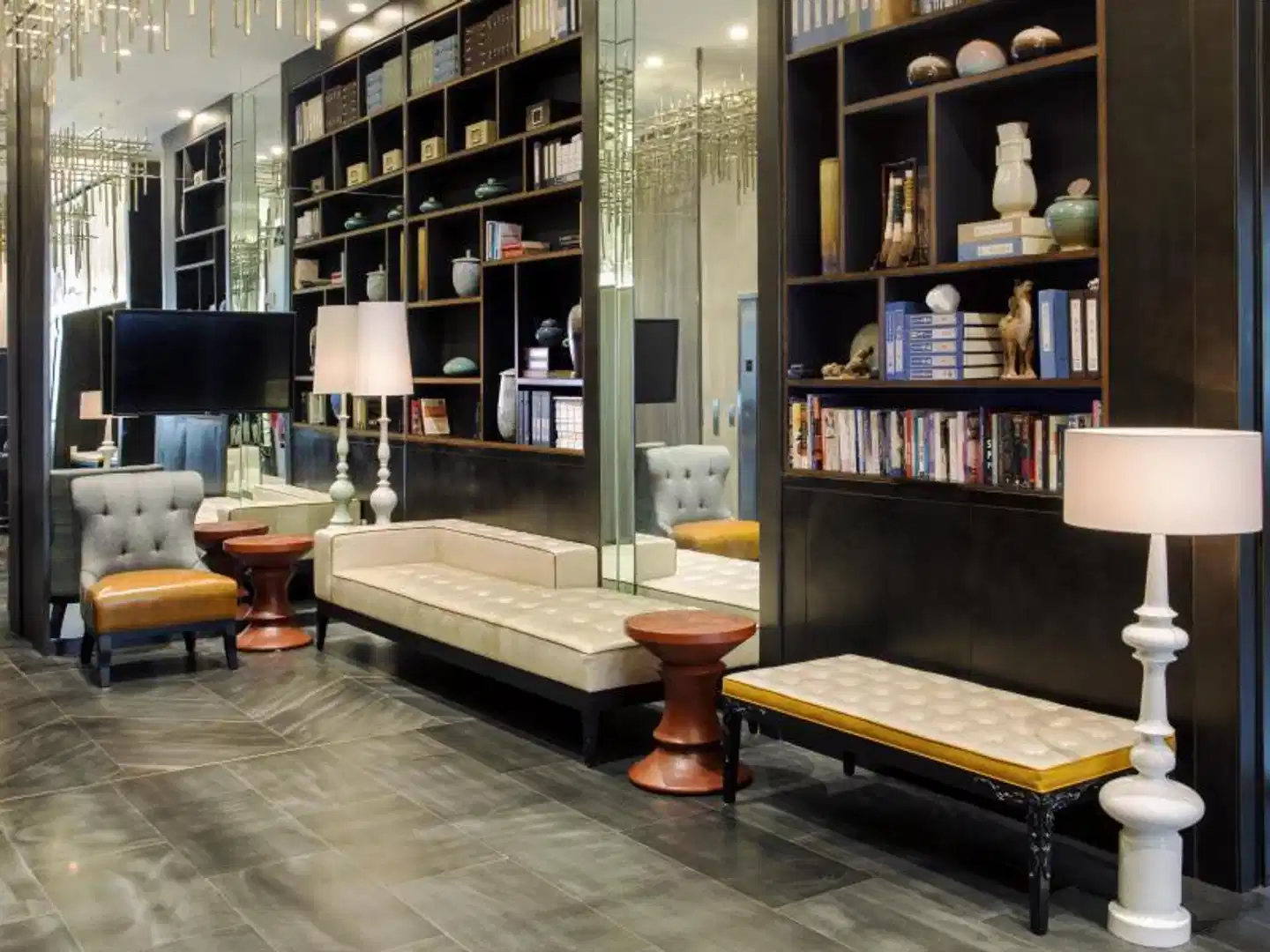 Holiday Inn Manhattan - Financial District Lobby