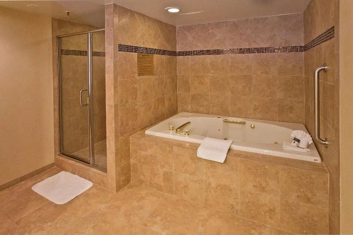 DoubleTree by Hilton Rosemead Badezimmer