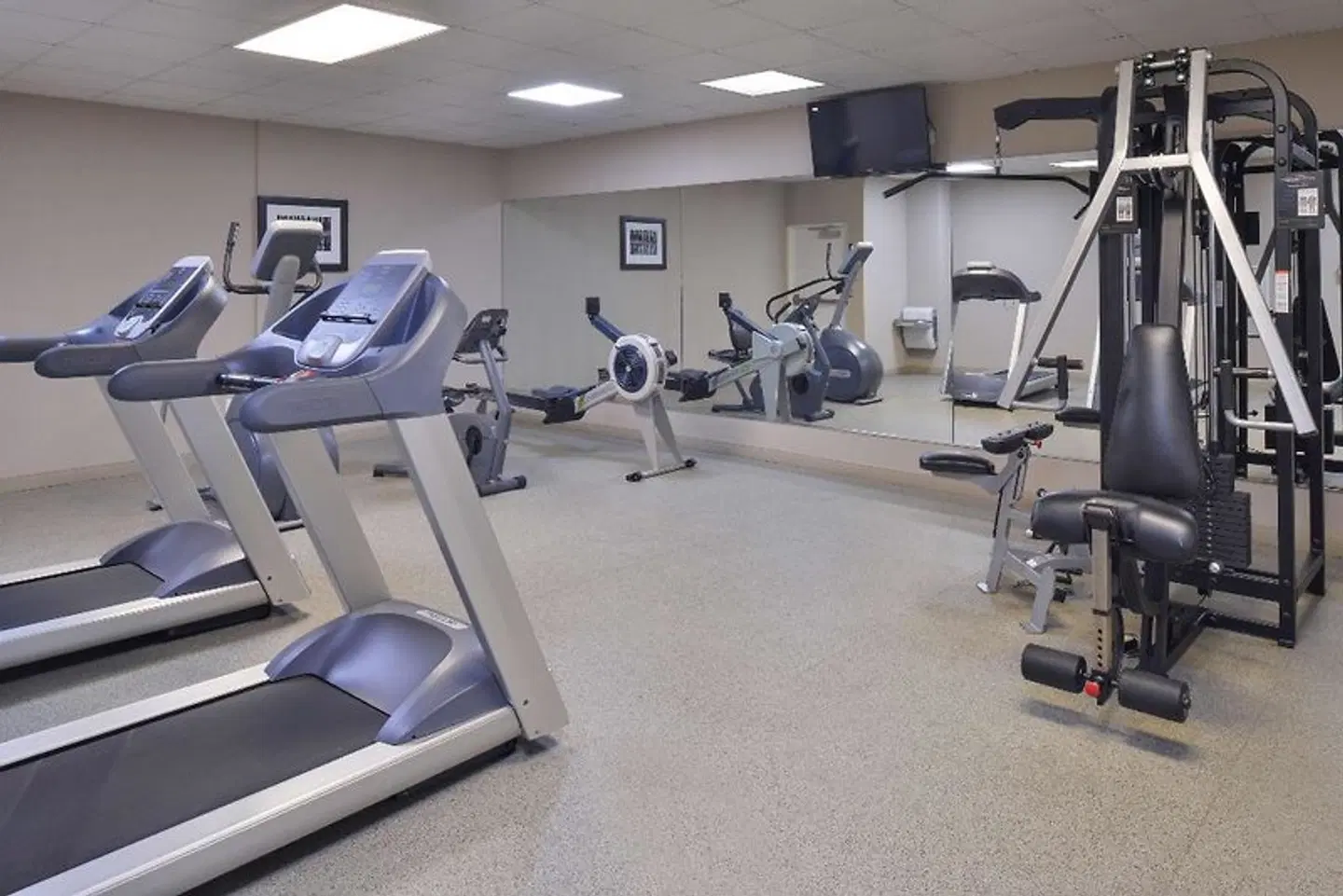 Best Western Plus at the Convention Center SPORTS_AND_LEISURE