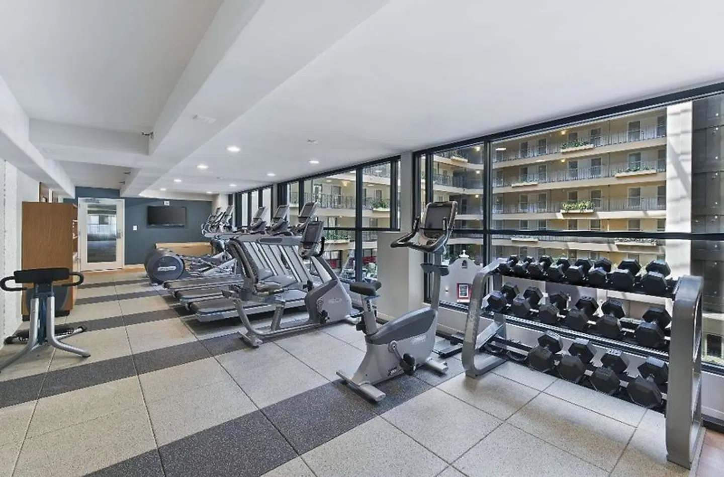 Embassy Suites by Hilton Los Angeles - Downey SPORTS_AND_LEISURE