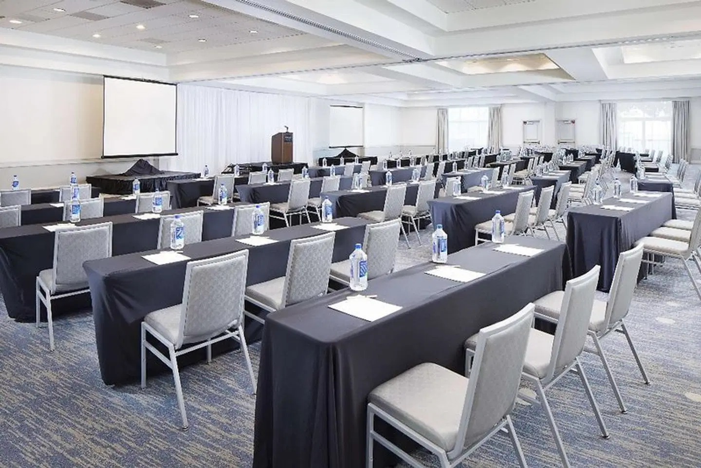 DoubleTree by Hilton Los Angeles/Commerce Konferenz