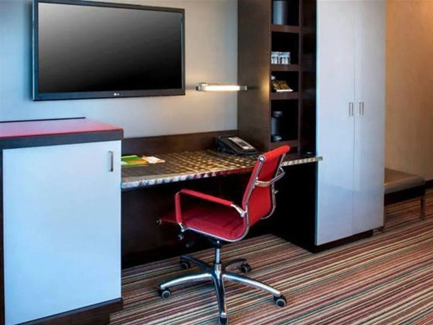 Courtyard by Marriott New York Manhattan/Herald Square Bar