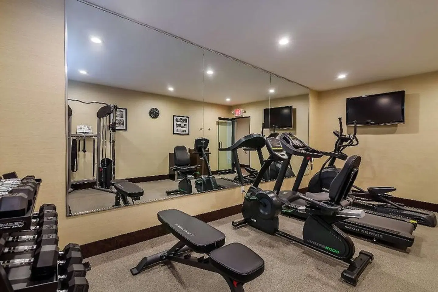 Best Western Plus Plaza Hotel SPORTS_AND_LEISURE