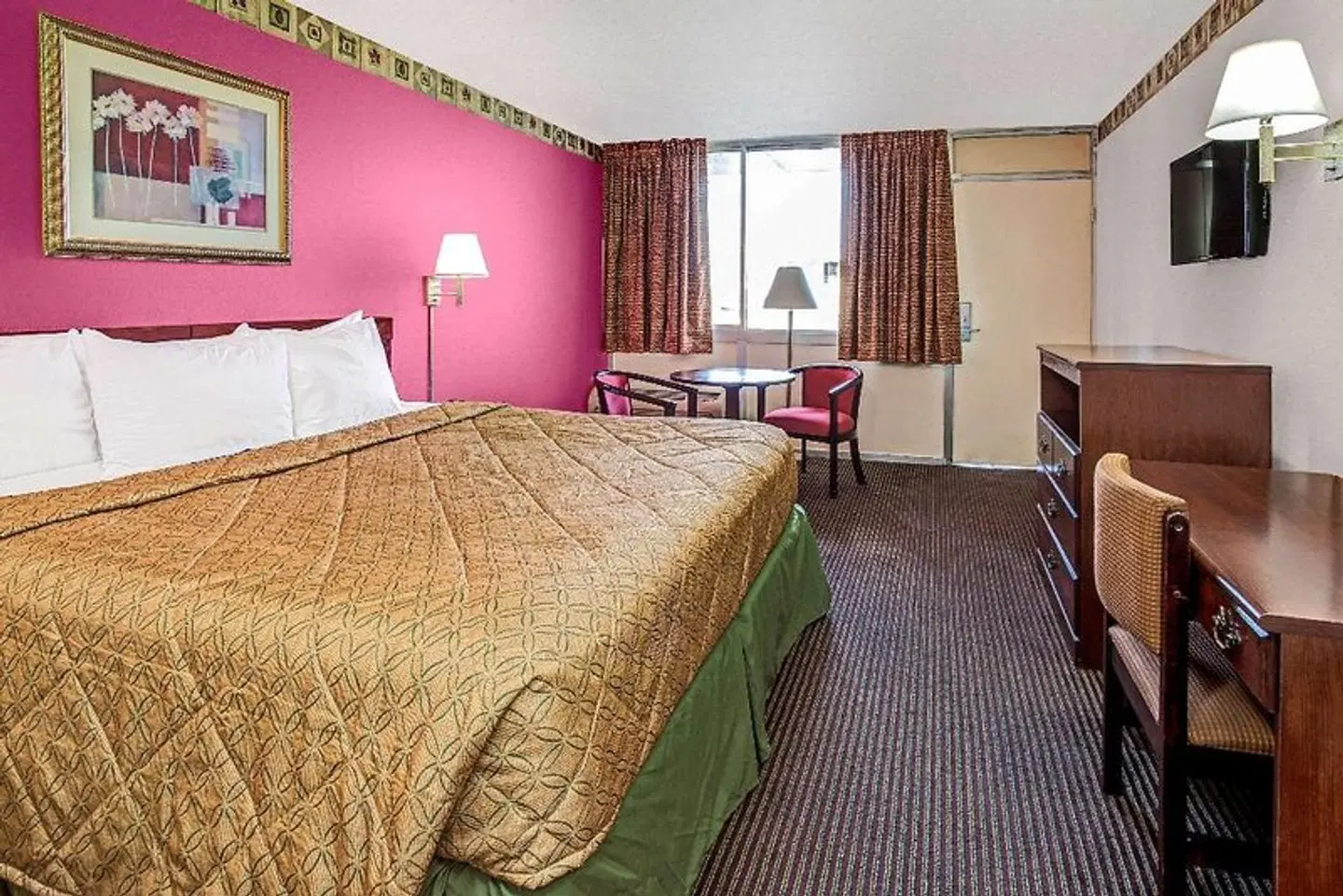 Days Inn by Wyndham Orlando Near Millenia Mall ROOM_EXAMPLE