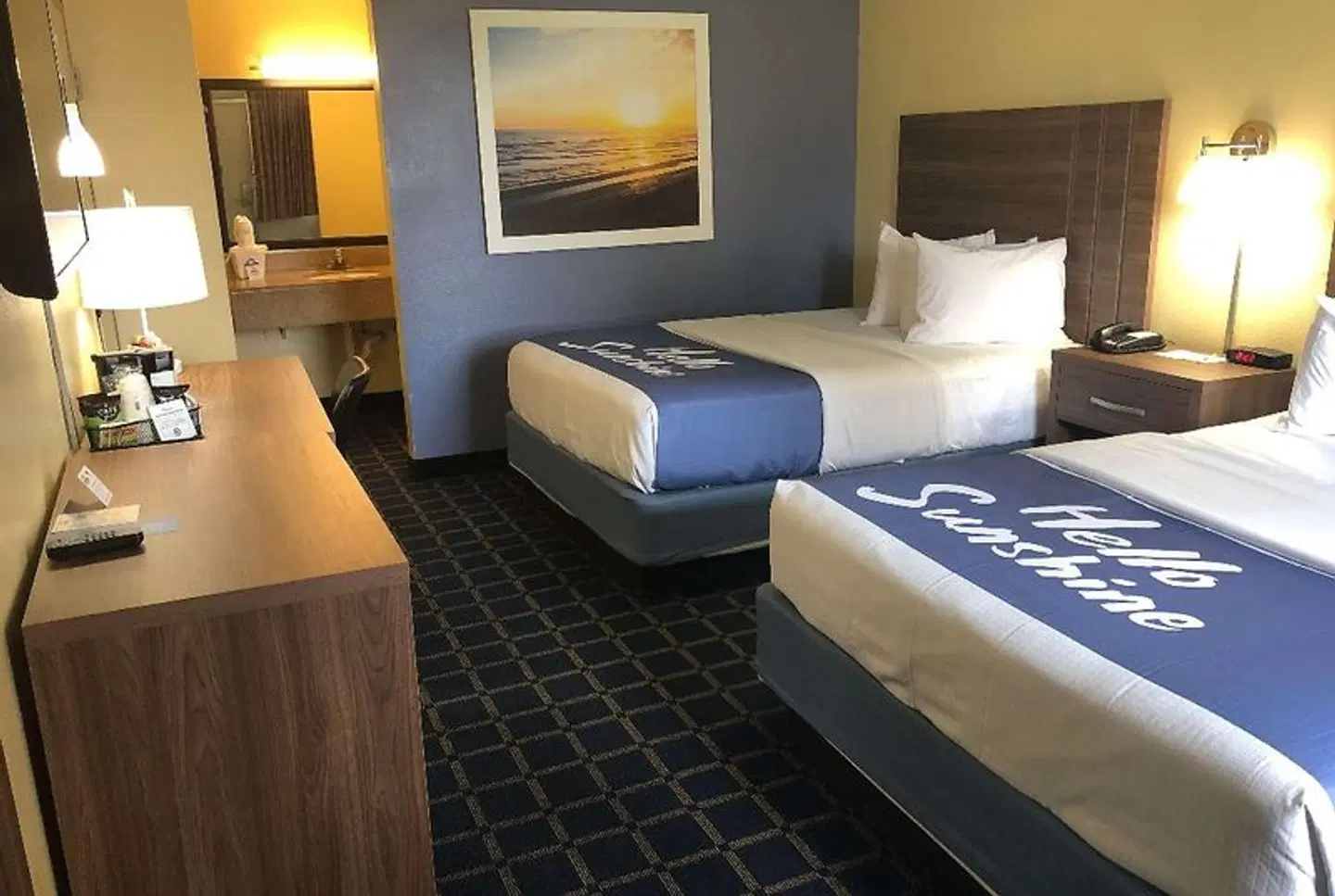 Days Inn by Wyndham Orlando Near Millenia Mall ROOM_EXAMPLE