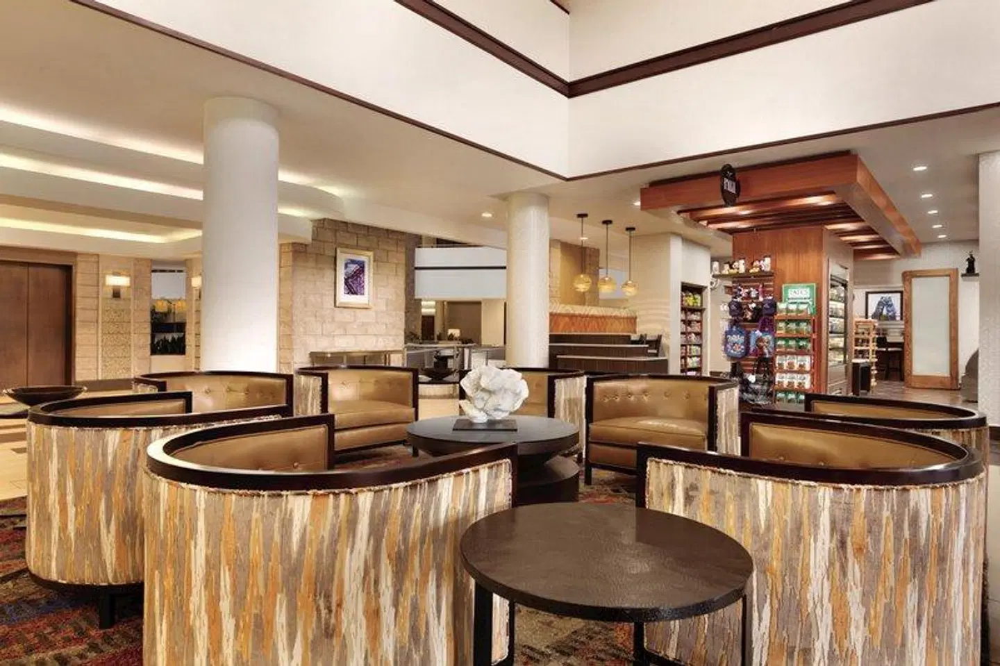 Embassy Suites by Hilton Orlando International Drive ICON Park Bar
