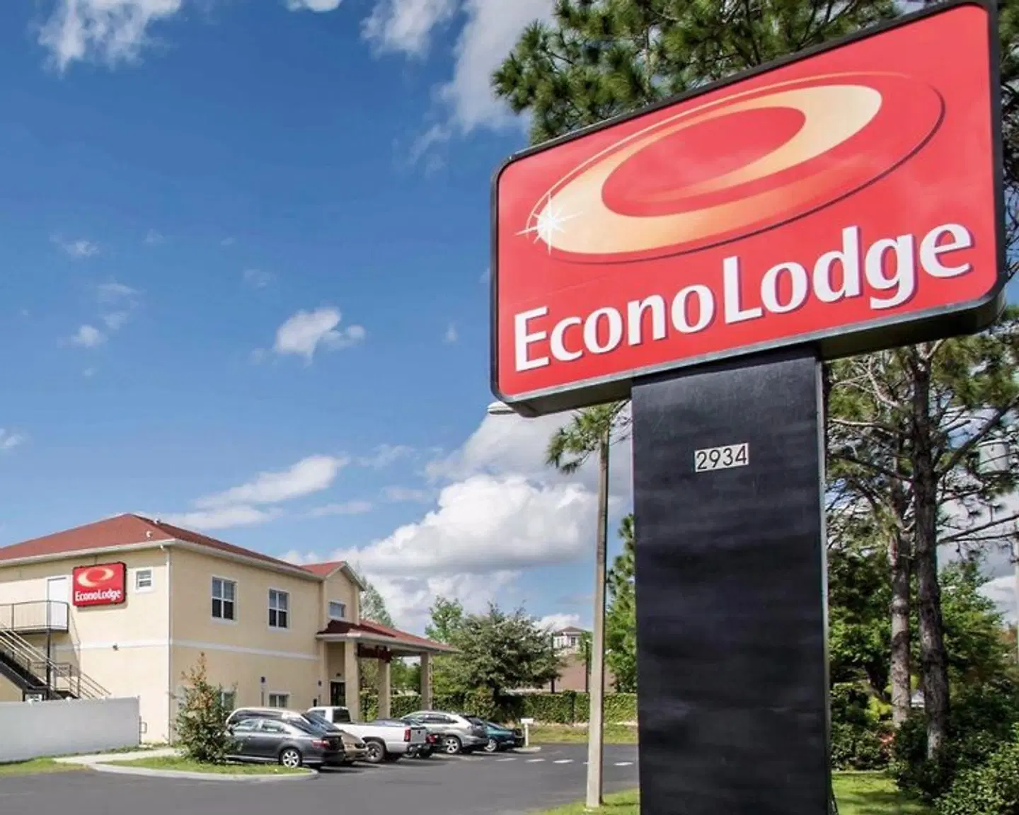Quality Inn EXTERIOR