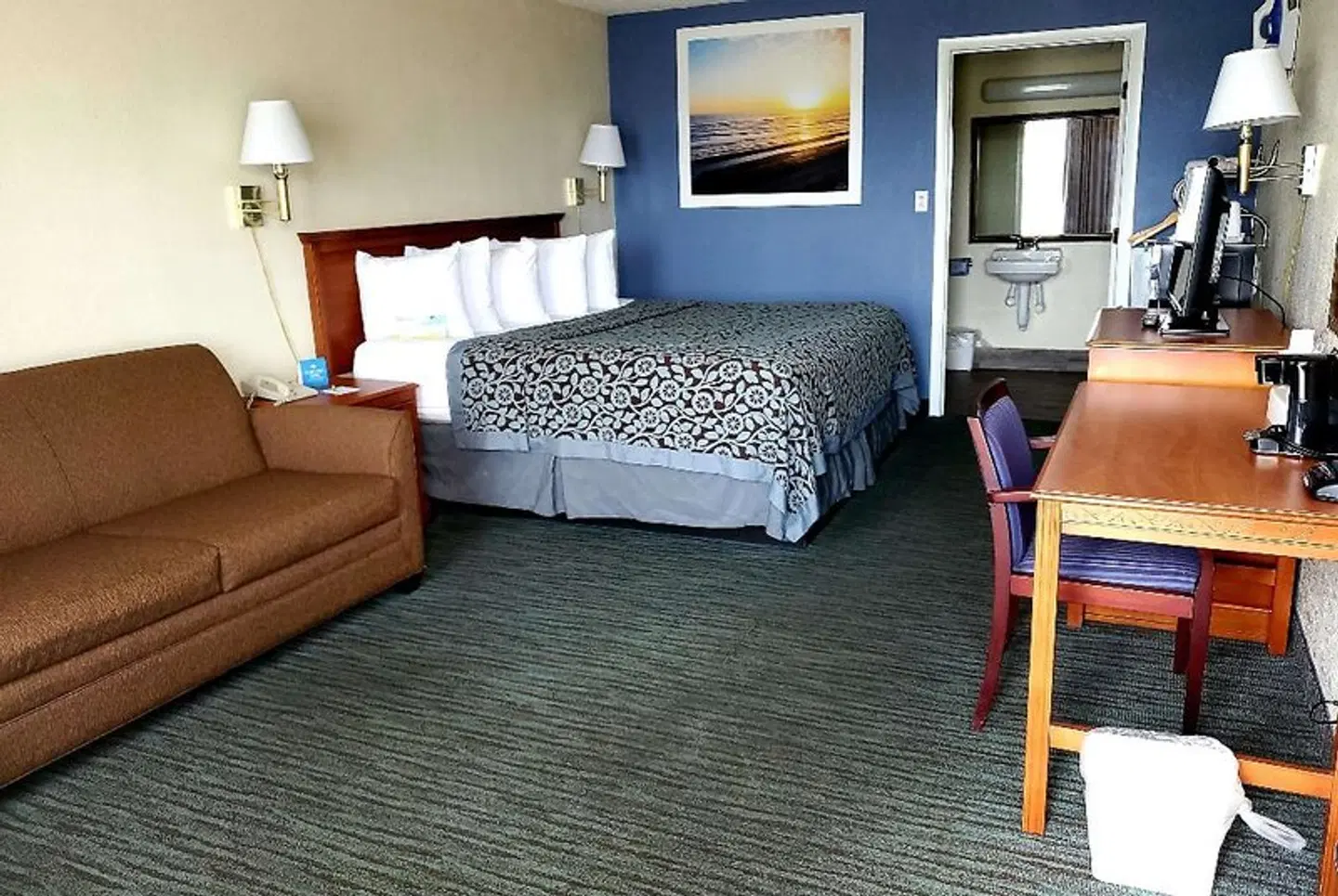 Days Inn by Wyndham Titusville Kennedy Space Center ROOM_EXAMPLE