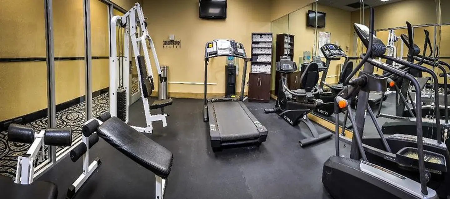 Midpointe Hotel by Rosen Hotels & Resorts SPORTS_AND_LEISURE