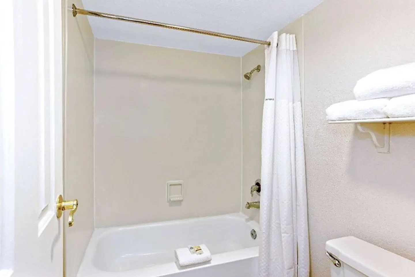 La Quinta Inn Orlando Airport West Badezimmer
