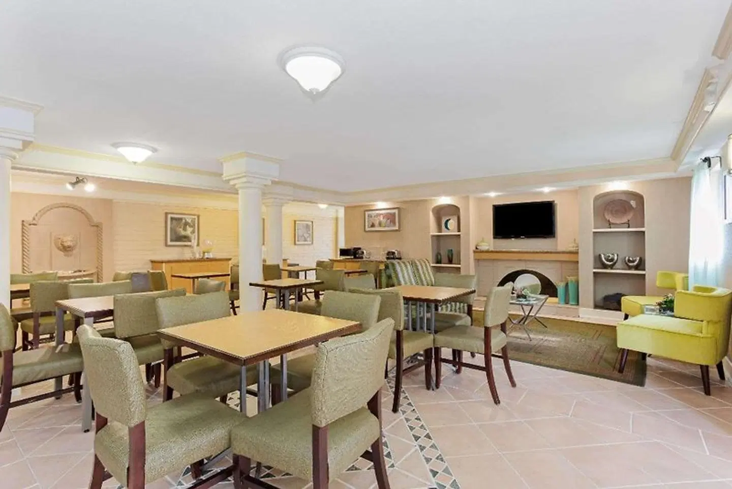 La Quinta Inn Orlando Airport West Restaurant