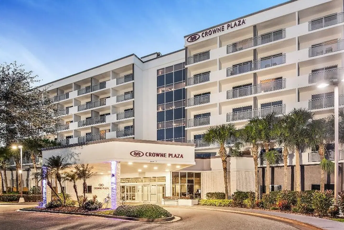 Crowne Plaza Orlando - Lake Buena Vista EXTERIOR