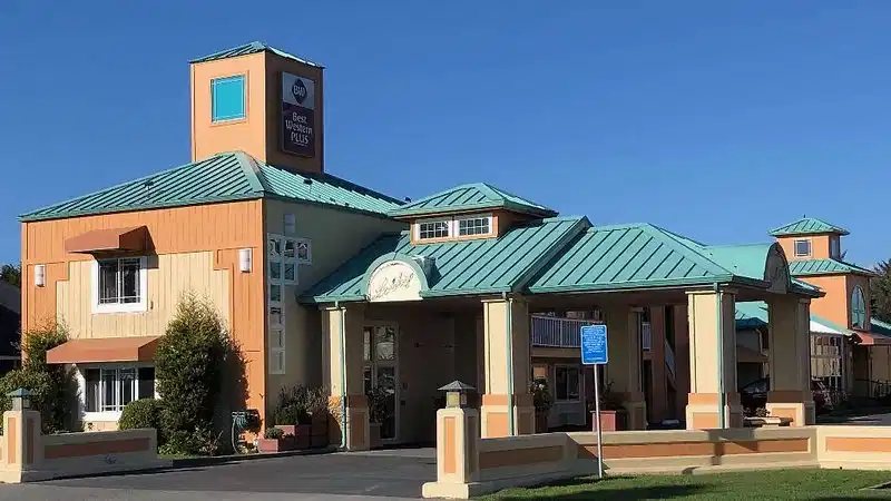 Best Western PLUS Northwoods Inn – Hotelfoto