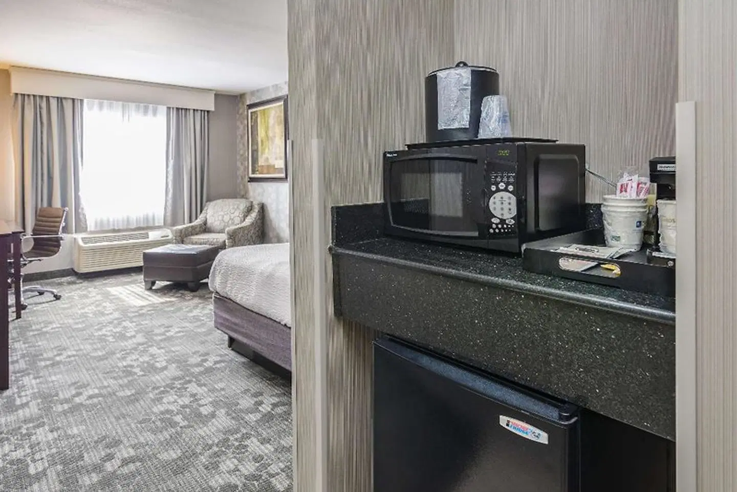 Best Western Concord Inn & Suites ROOM_EXAMPLE