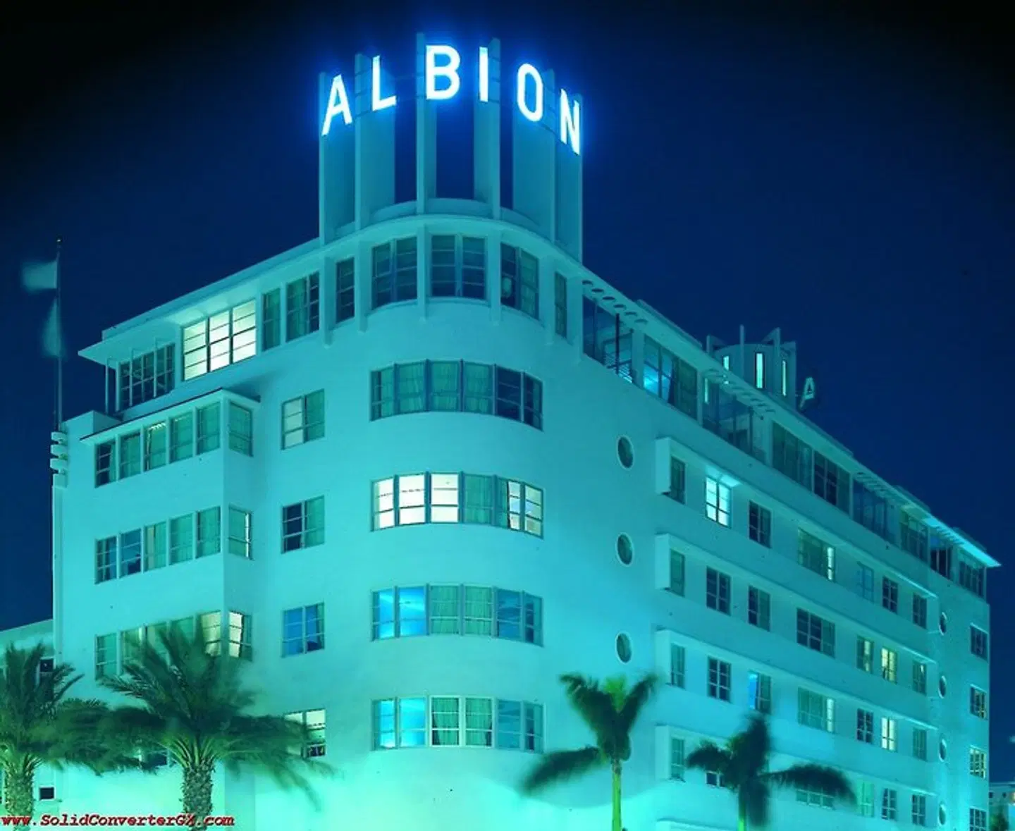 Albion Hotel EXTERIOR