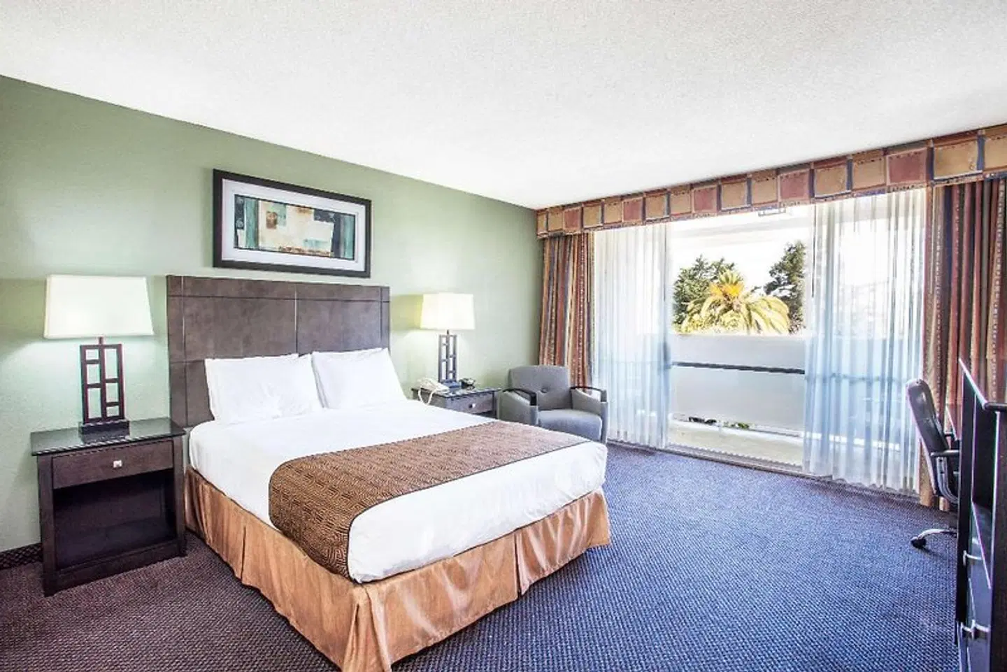 Monterey Bay Travelodge ROOM_EXAMPLE
