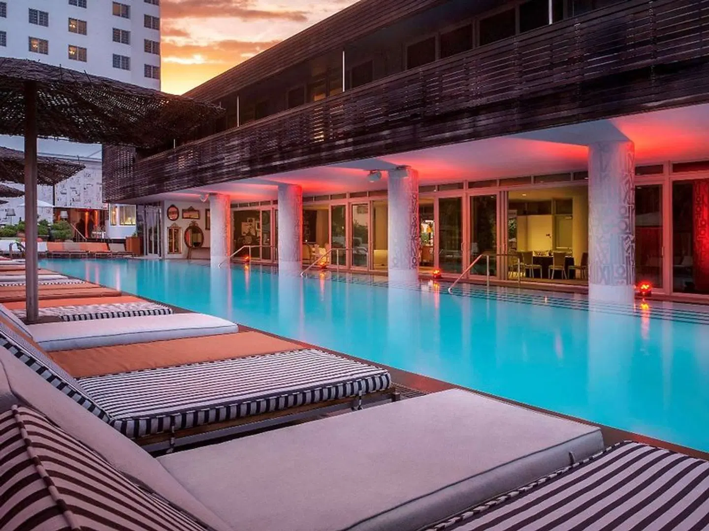 SLS South Beach Hallenbad