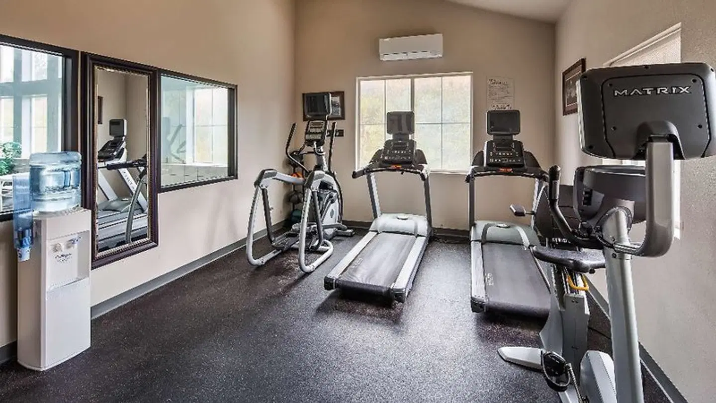 Best Western Plus Grant Creek Inn SPORTS_AND_LEISURE
