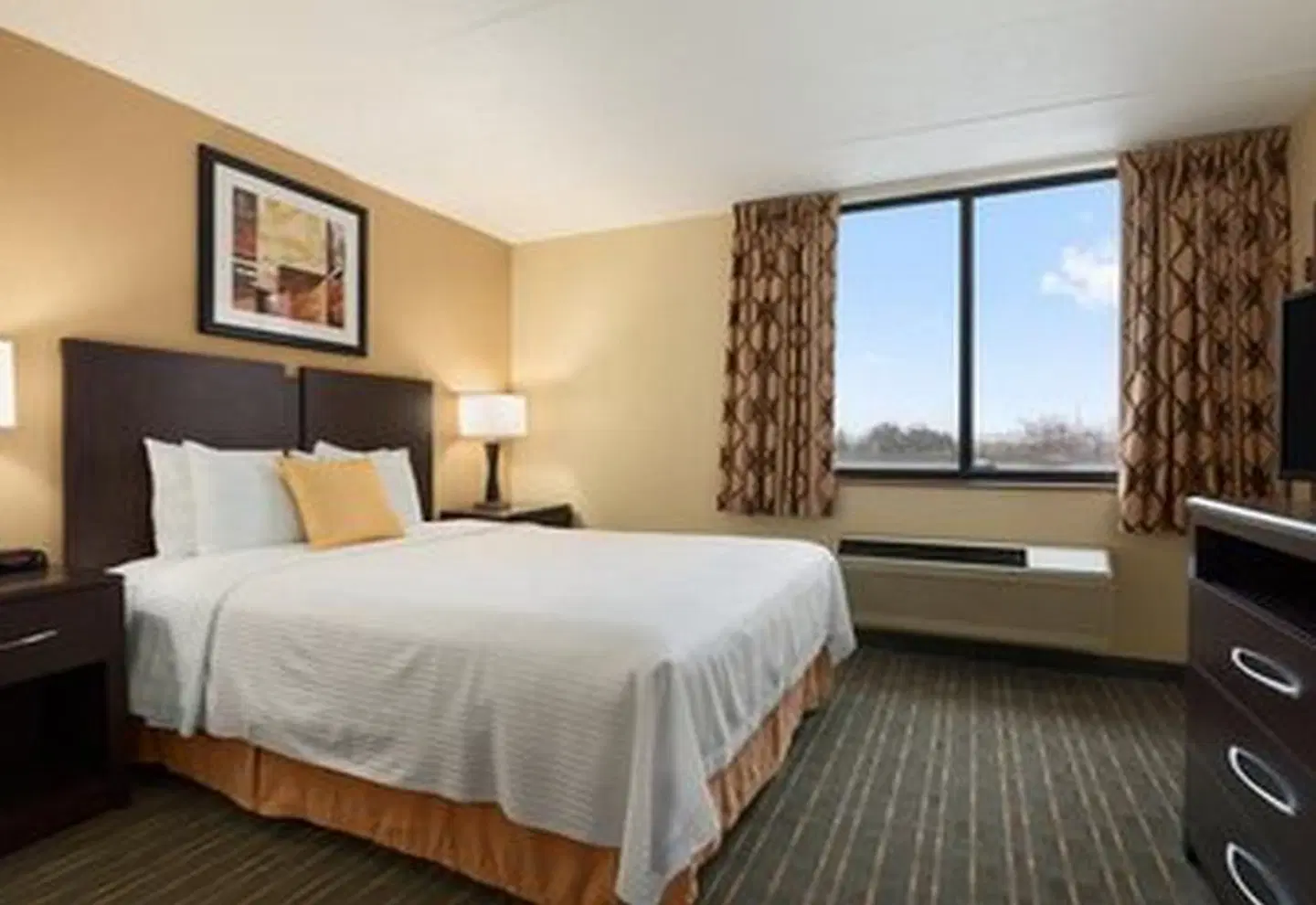 Days Hotel by Wyndham University Ave SE ROOM_EXAMPLE