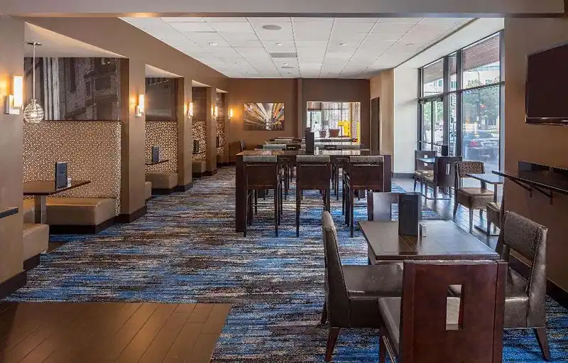 DoubleTree Suites by Hilton Minneapolis – Hotelfoto