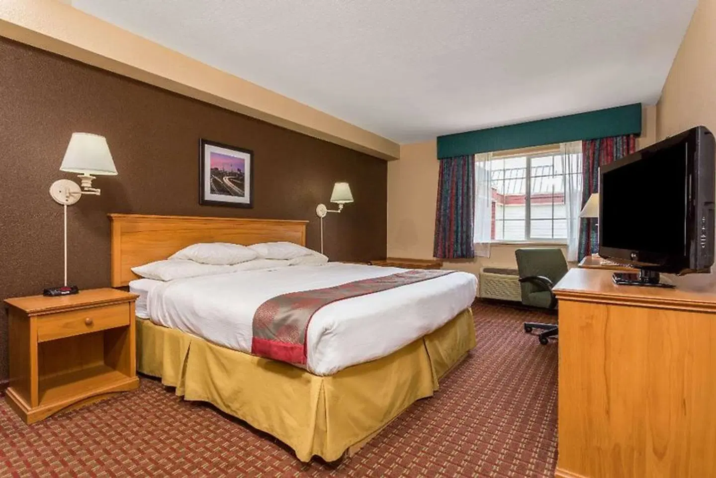 Ramada by Wyndham Portland ROOM_EXAMPLE