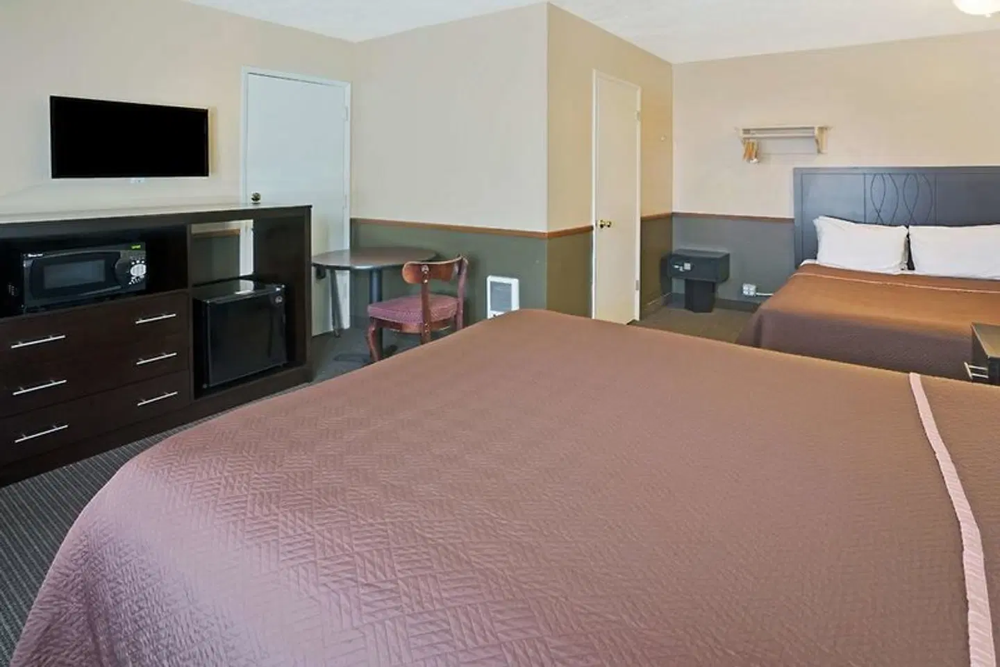 Travelodge Portland City Center ROOM_EXAMPLE