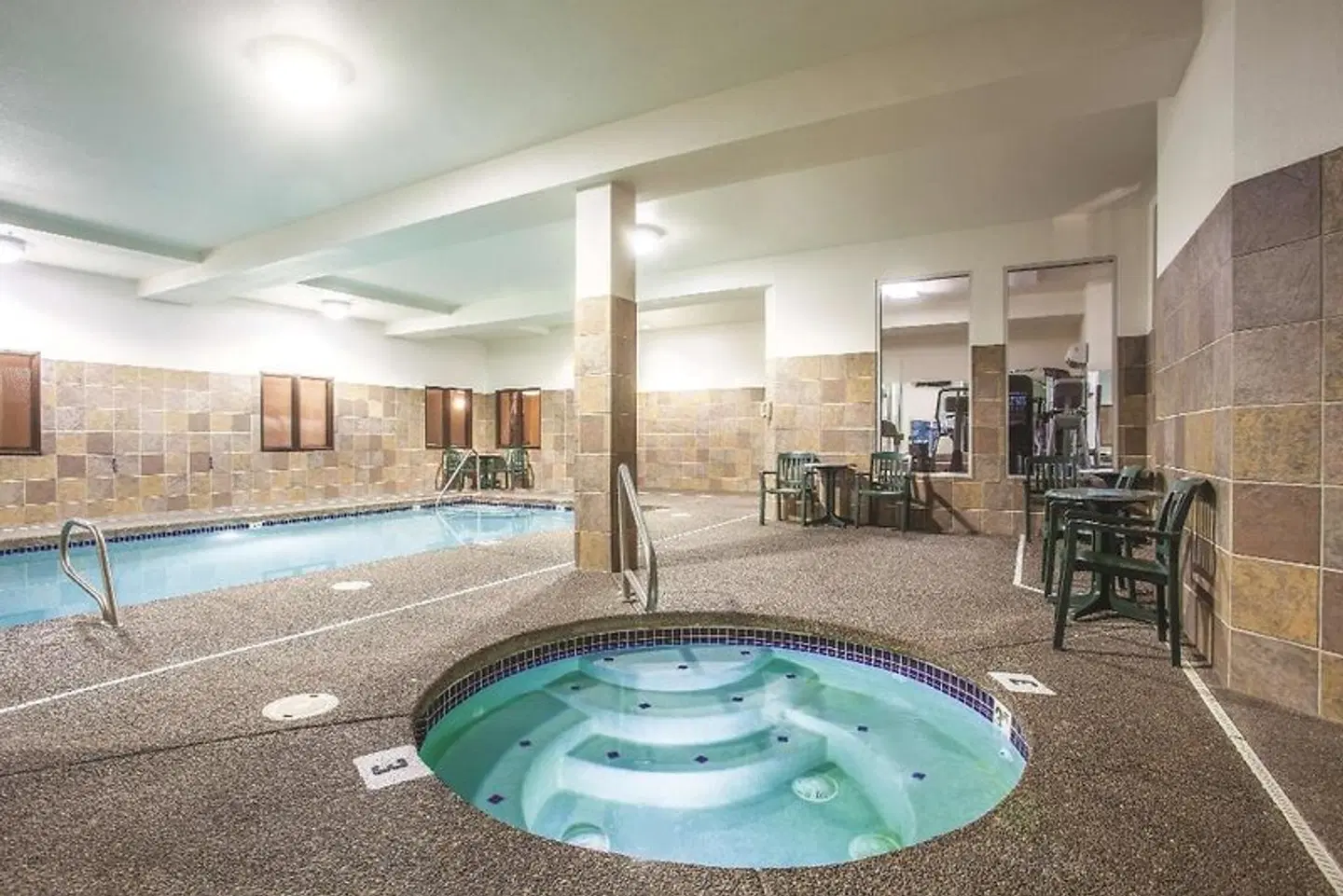La Quinta Inn & Suites by Wyndham Portland Airport HEALTH_BEAUTY