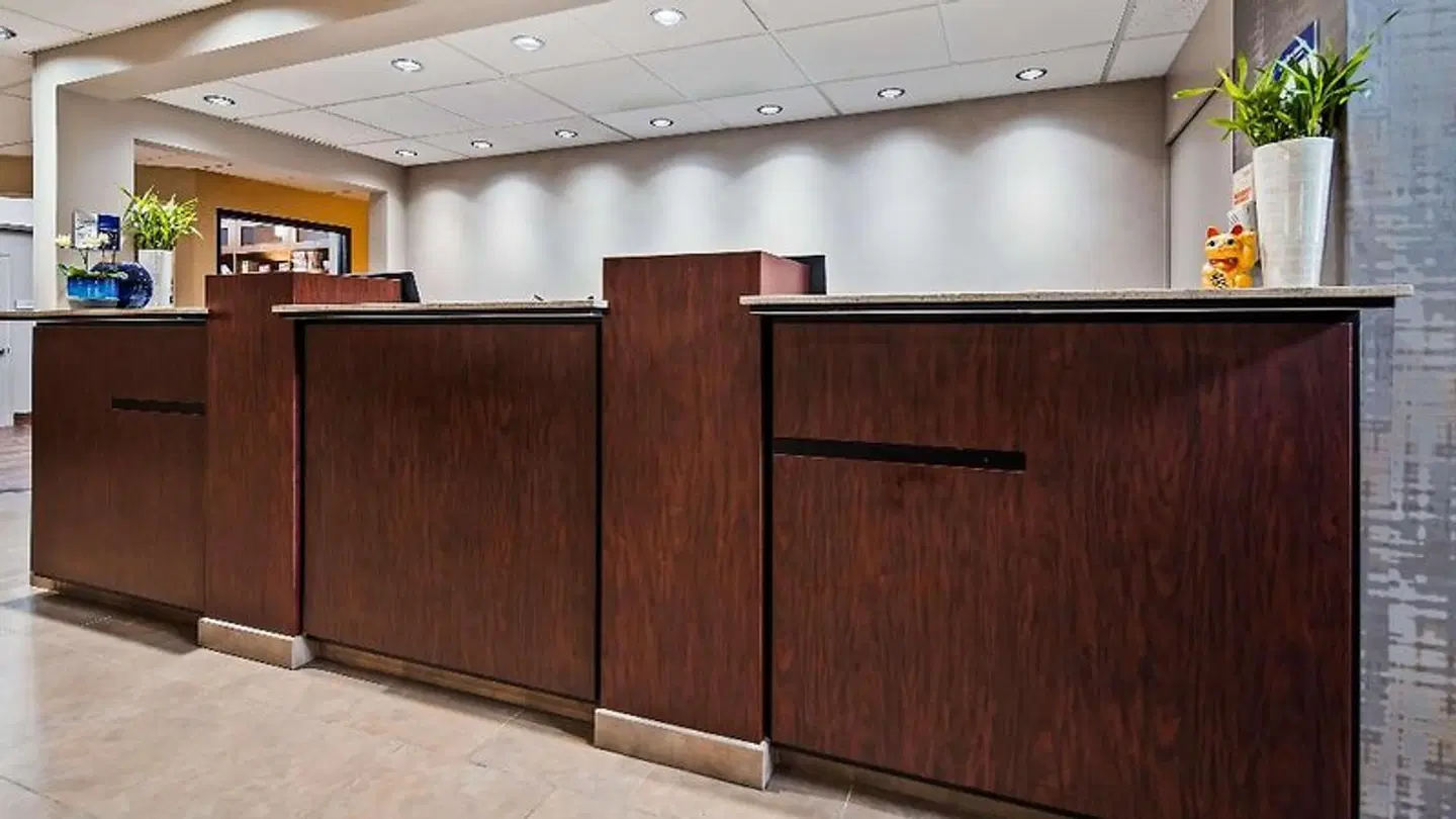 Holiday Inn Express Portland Airport LOUNGE_LOBBY