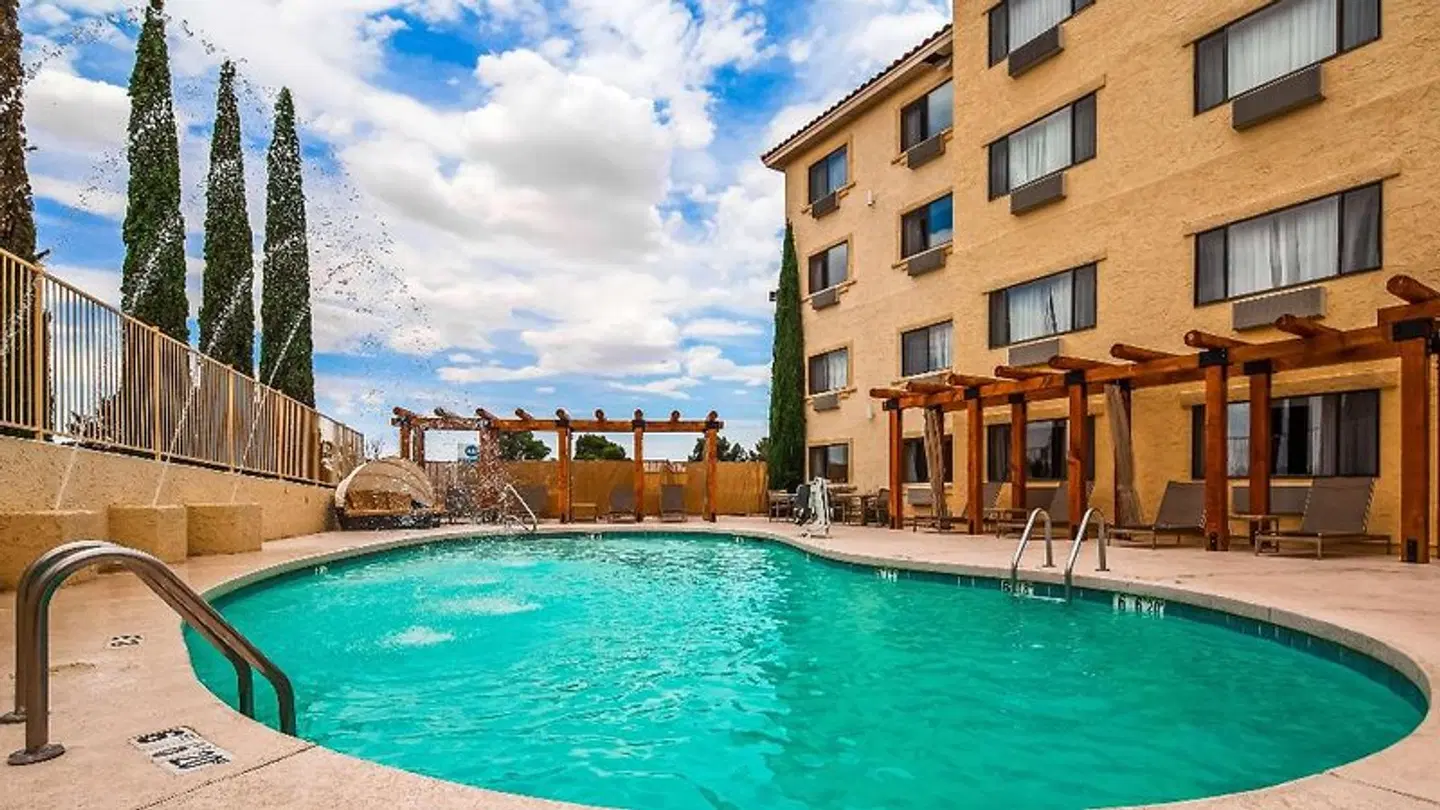 Best Western Plus At Lake Powell OUTDOOR_POOL