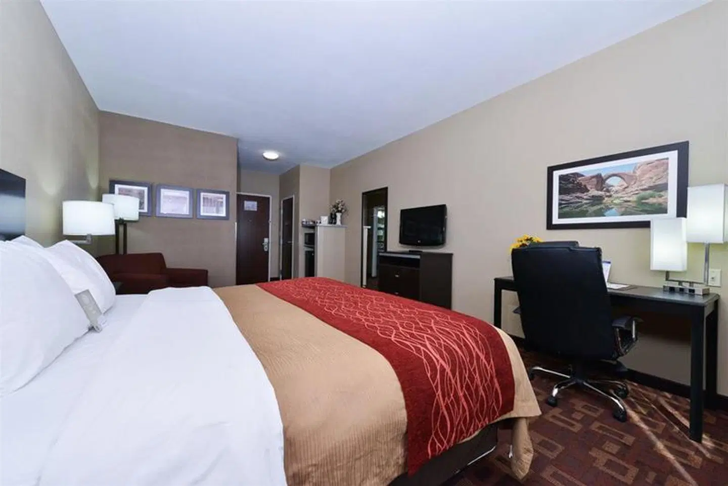 Comfort Inn & Suites Page ROOM_EXAMPLE