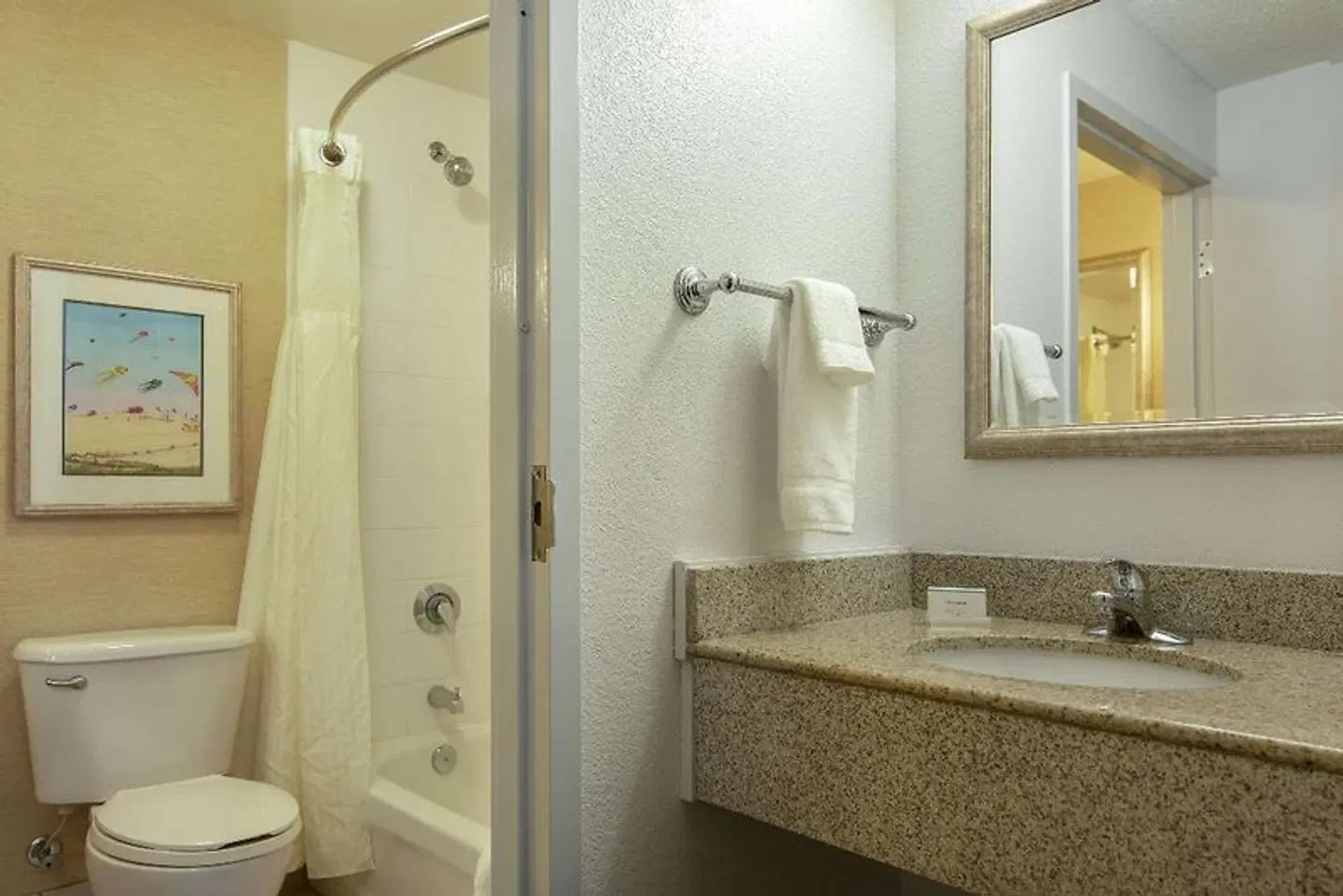 Hilton Garden Inn Outer Banks/Kitty Hawk Badezimmer