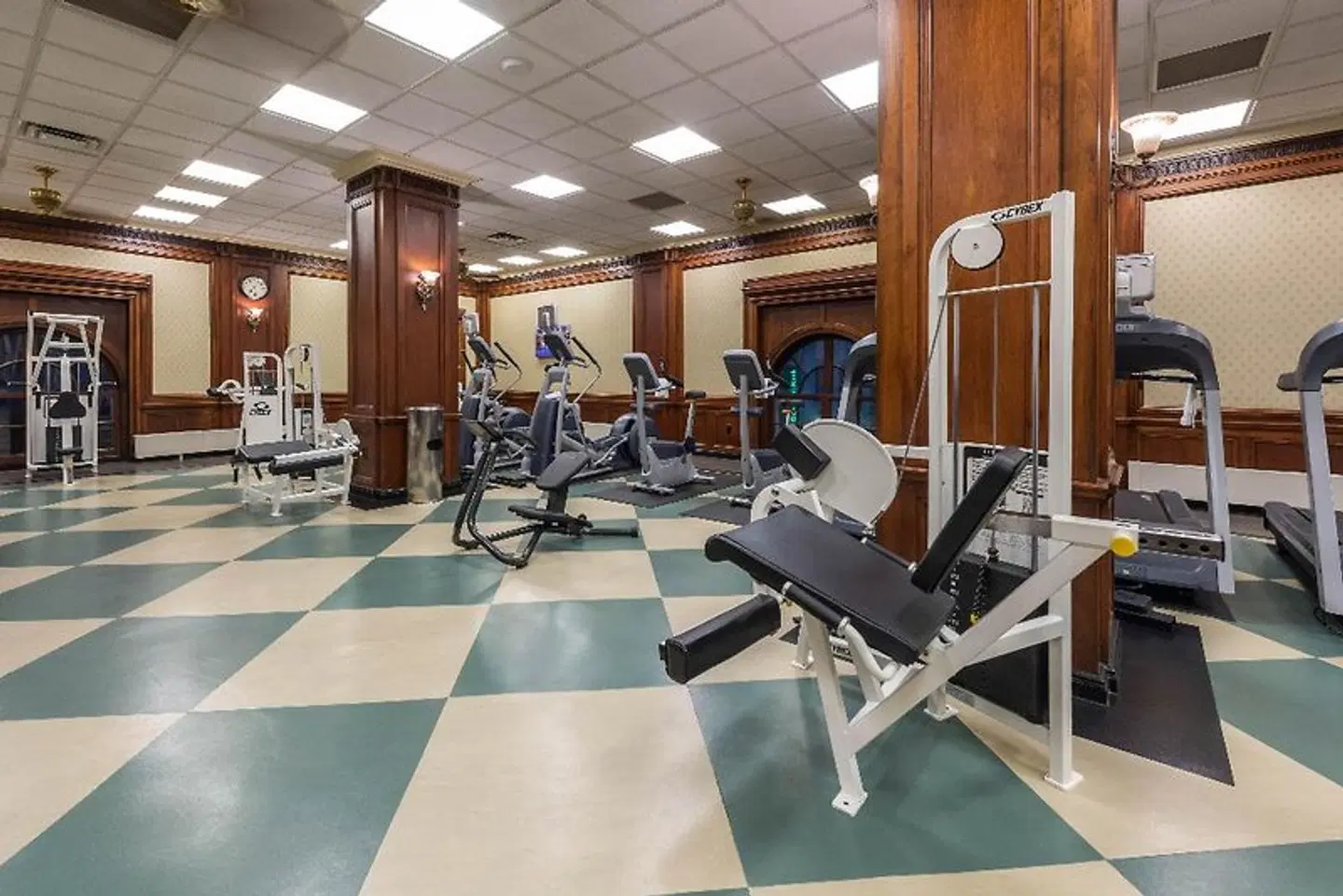 Omni William Penn SPORTS_AND_LEISURE