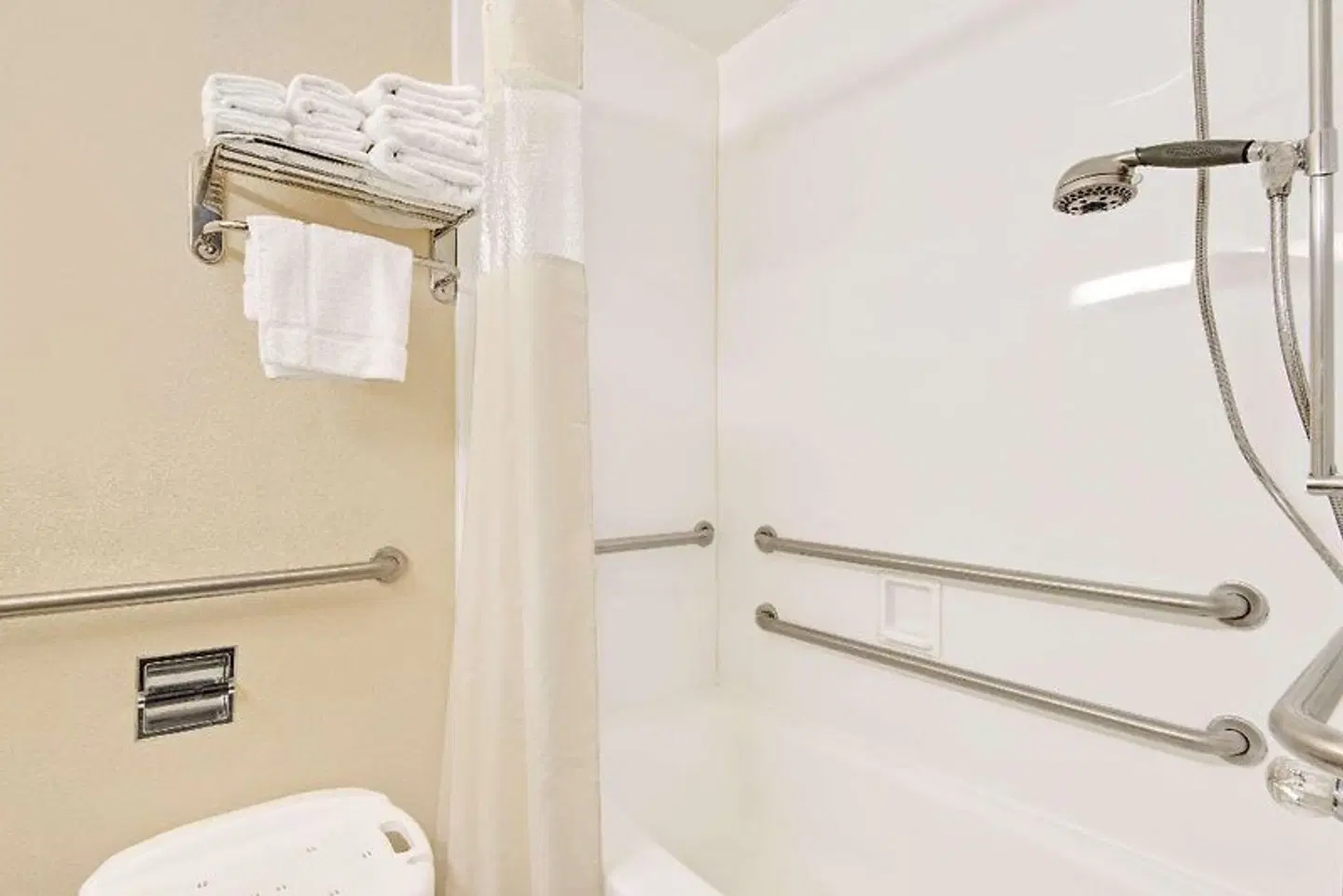 Days Inn Washington Badezimmer