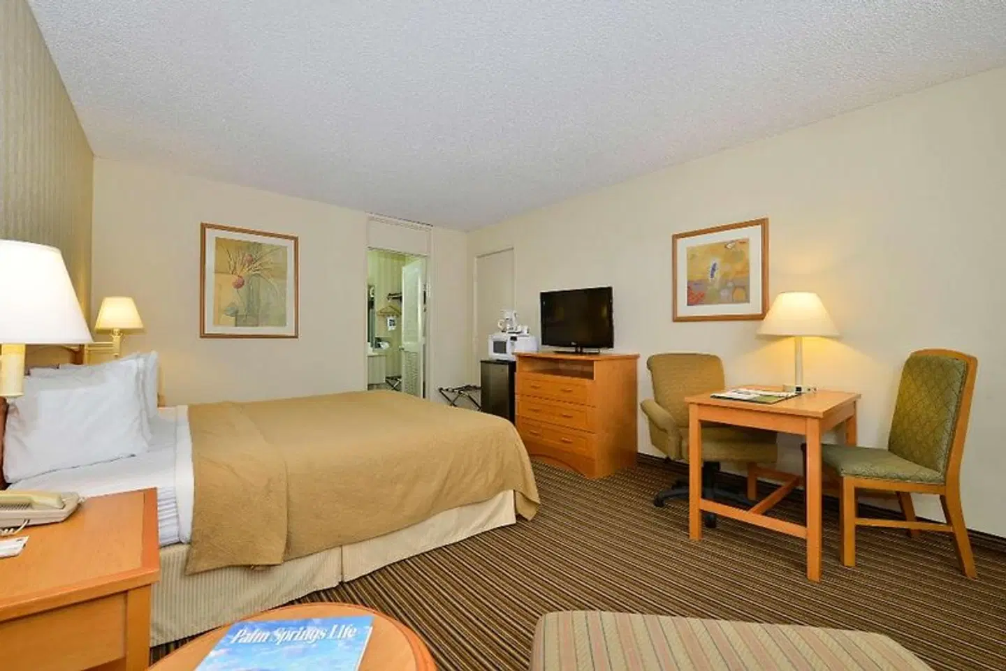 Travelodge by Wyndham Palm Springs ROOM_EXAMPLE