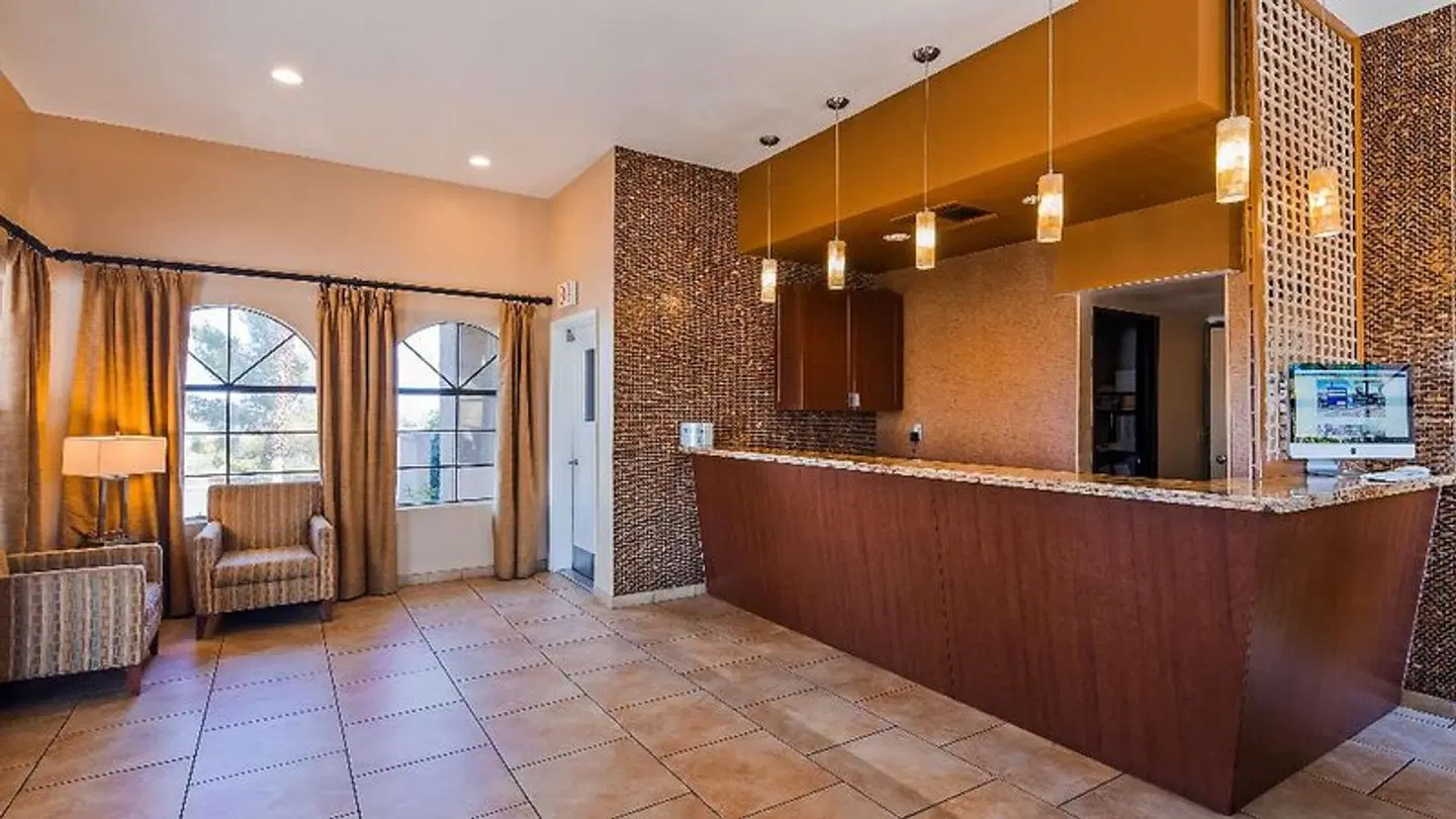 Best Western Gardens Hotel at Joshua Tree National Park Badezimmer