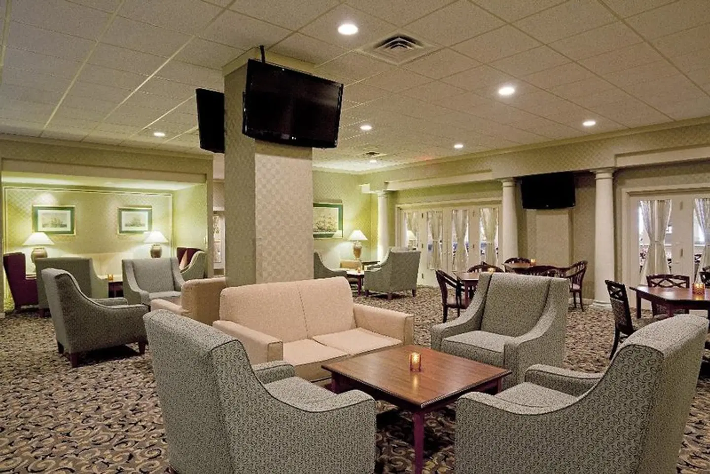 Holiday Inn Portland-By the Bay LOUNGE_LOBBY