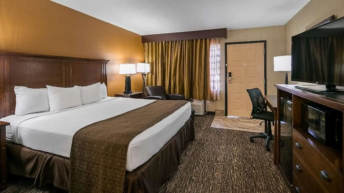 Best Western Ramkota Hotel ROOM_EXAMPLE