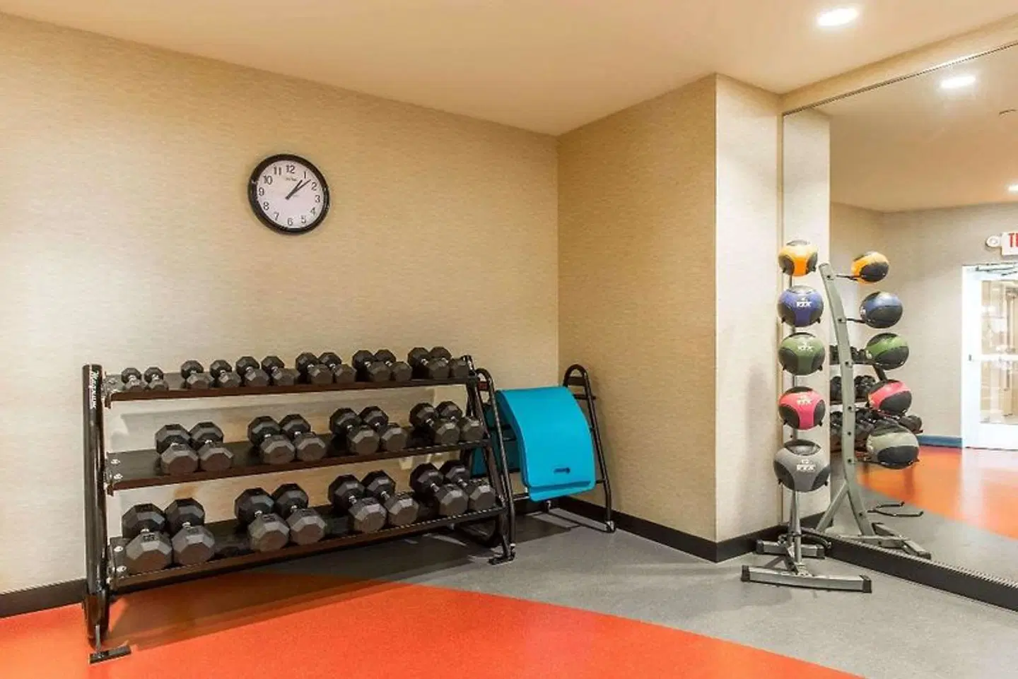Cambria Suites Rapid City SPORTS_AND_LEISURE