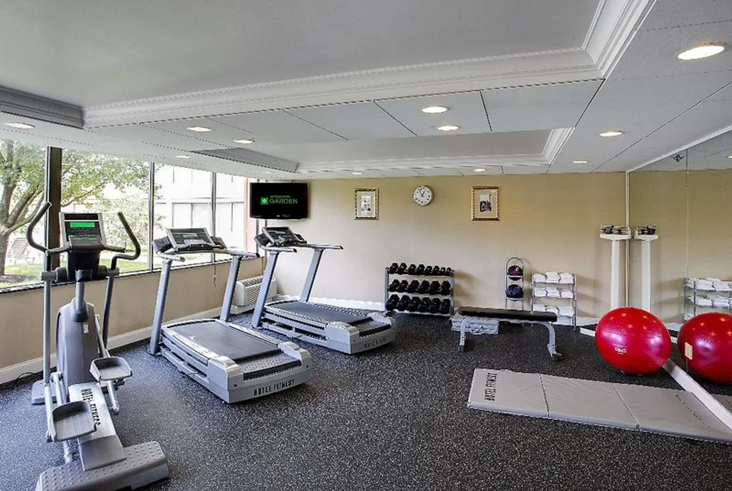 Wyndham Garden Philadelphia Airport SPORTS_AND_LEISURE